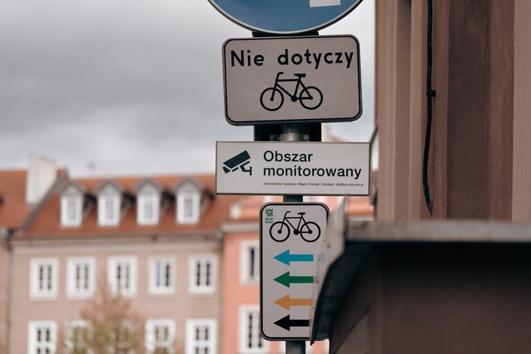Transport chłodniczy międzynarodowy i kontrola temperatury